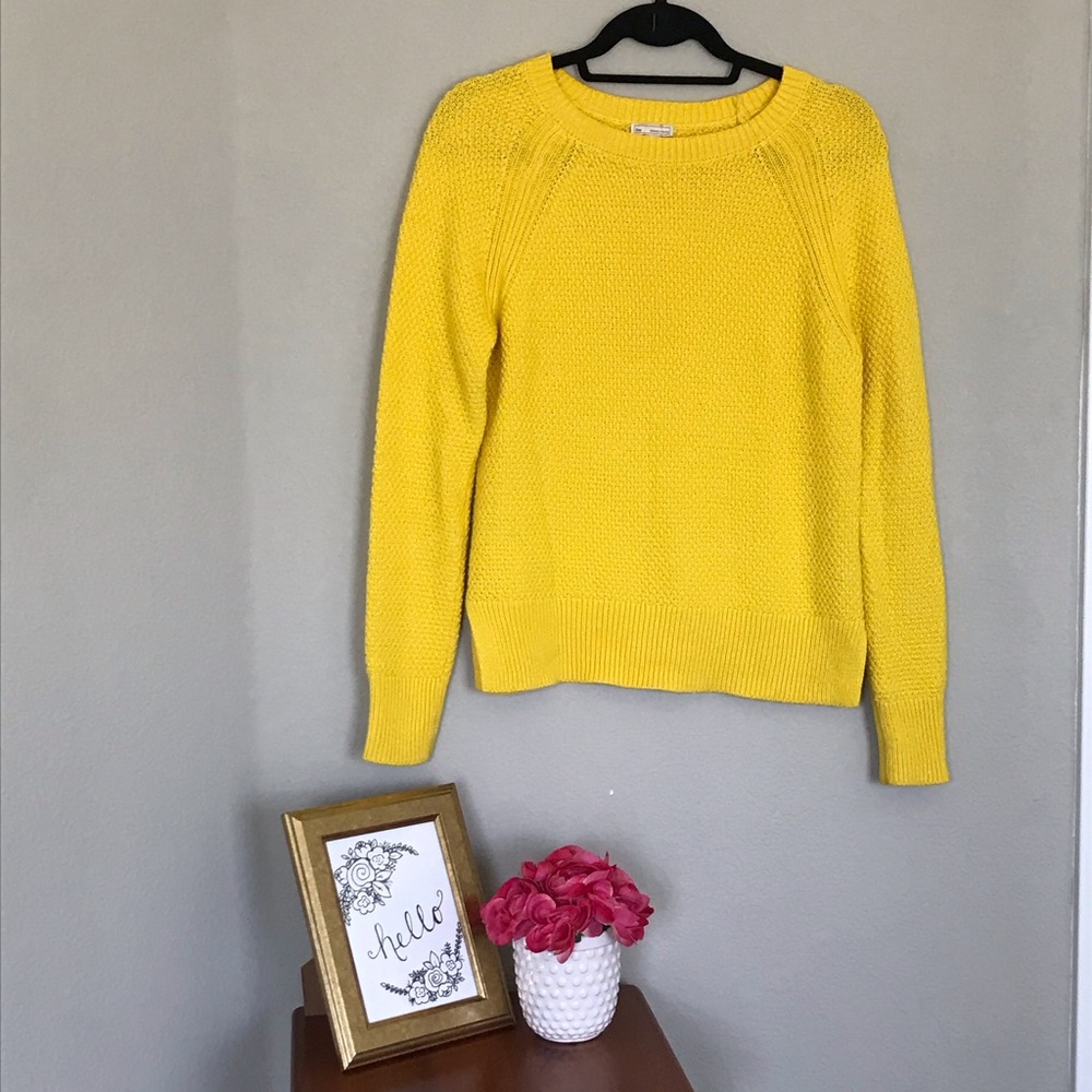 Gap yellow sweater